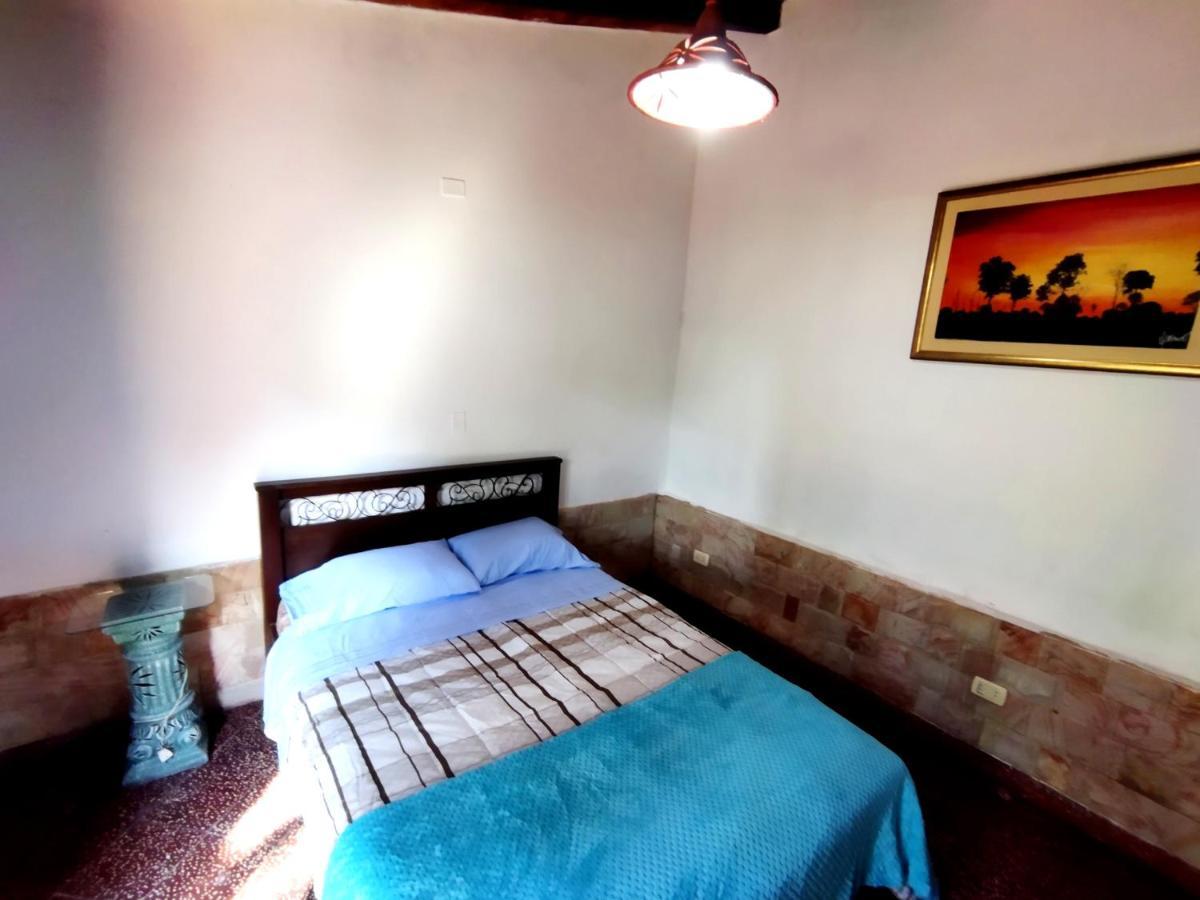 Hotel La Aparesida Areguá Exteriör bild